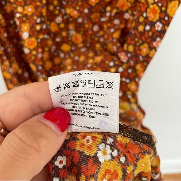 FAITHFULL THE BRAND Emilia Floral Midi Dress - Picture 9 of 9